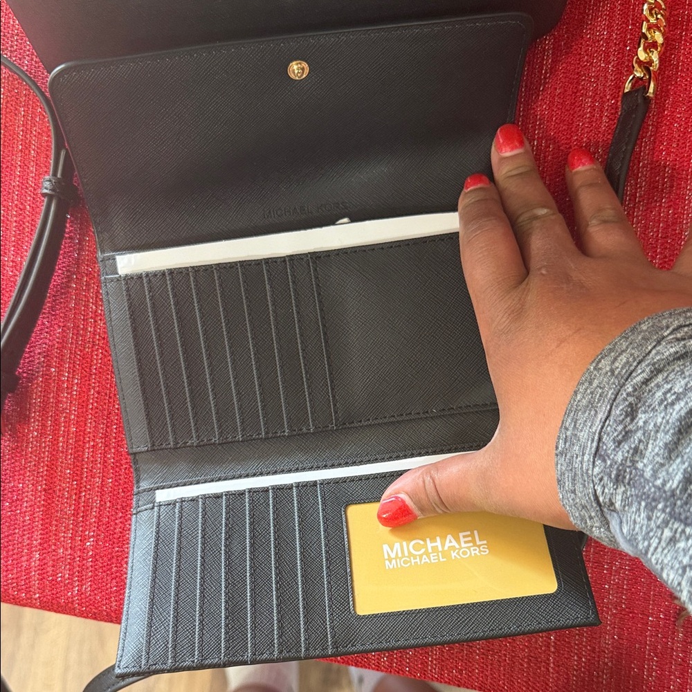 Michael Kors Black Crossbody Bag with Wallet - Picture 7 of 7